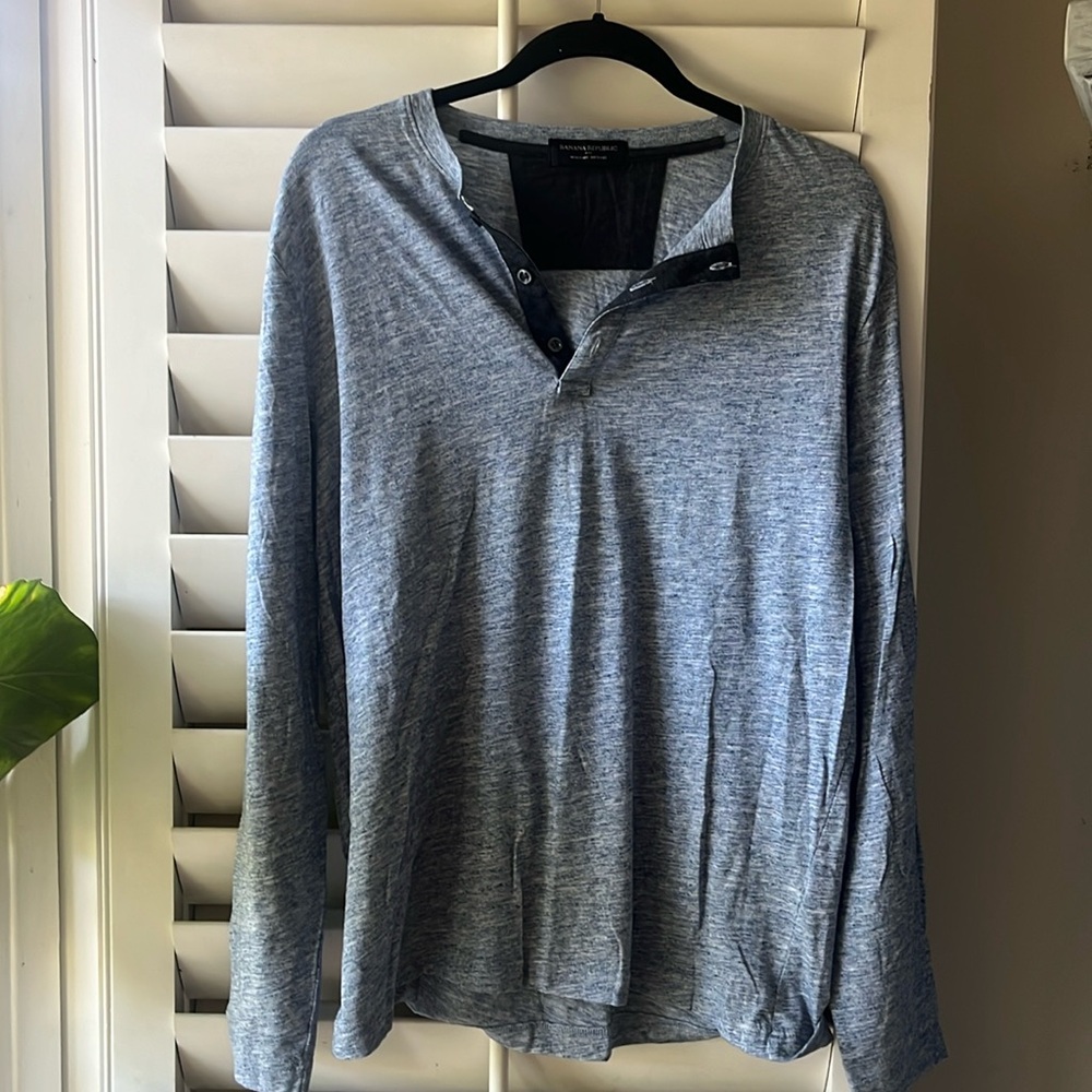 Banana Republic Long Sleeve Tee Shirt
